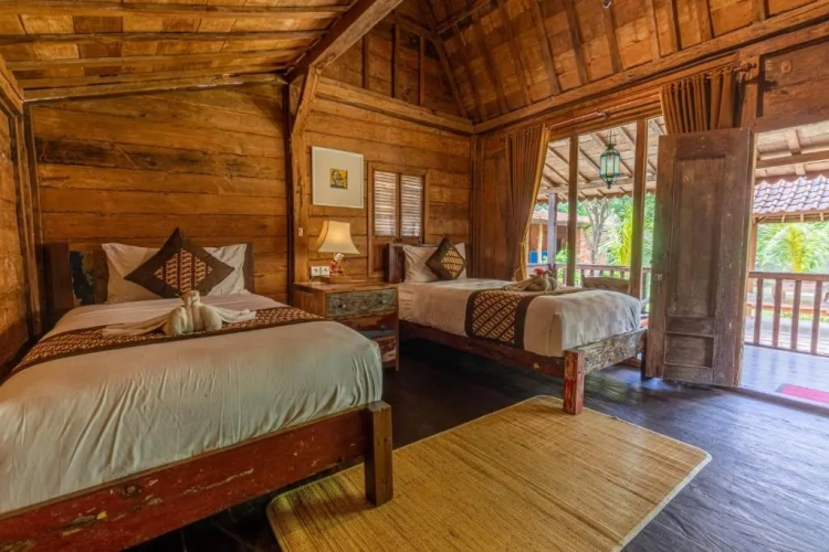 Deluxe Wooden Twin Bungalow