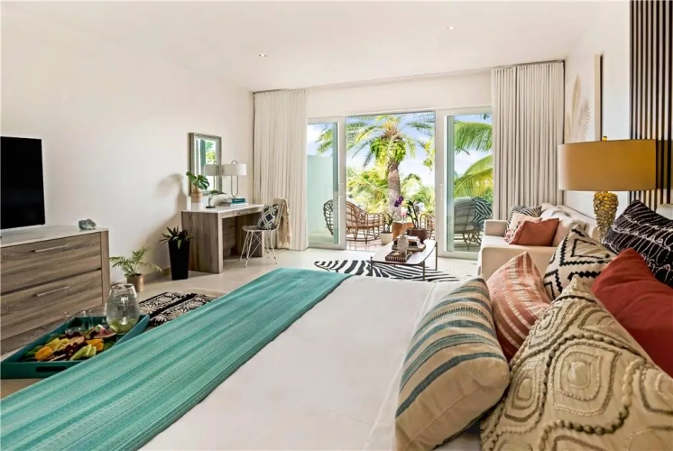1 Bedroom Double Suite with garden view