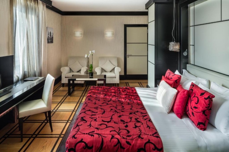 Deluxe Double room with view
