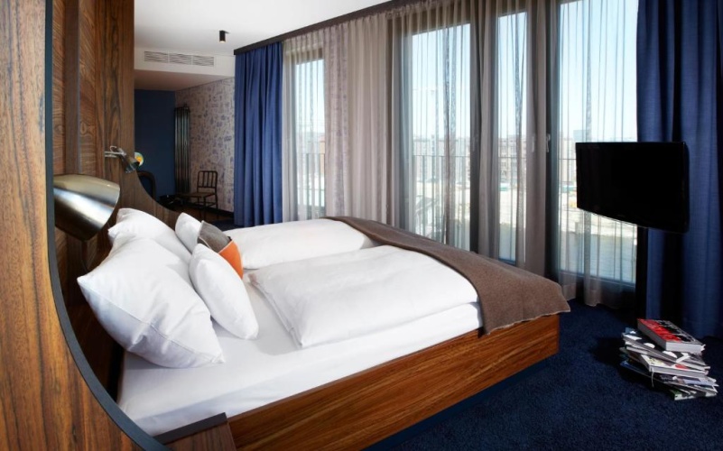 Large Double room