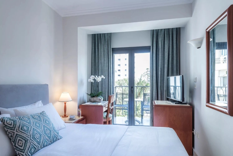Twin room with balcony and with Side Sea View