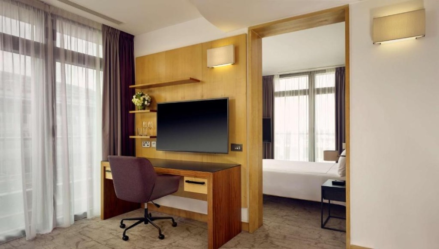 London Eye View Double Junior Suite