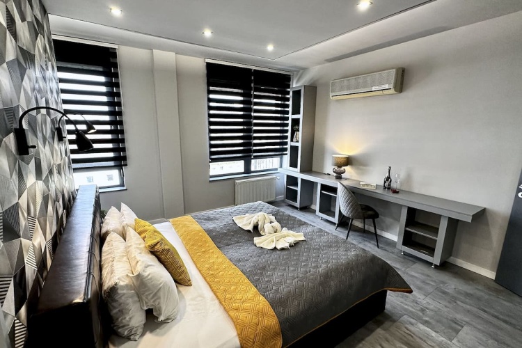 1 Bedroom Quadruple Apartment