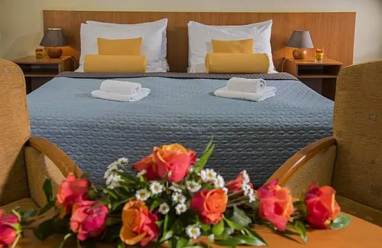 Double Suite