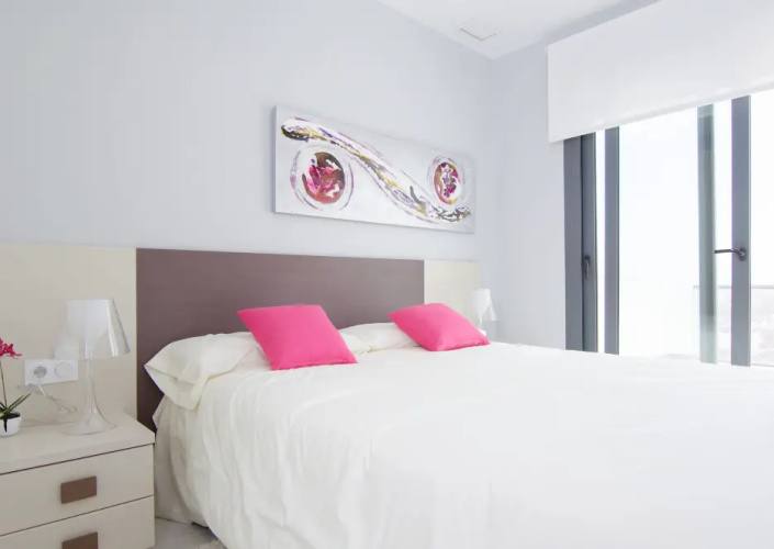 3 Bedrooms Apartment