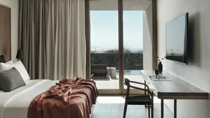 Lava With Private Pool Double Suite with sea view