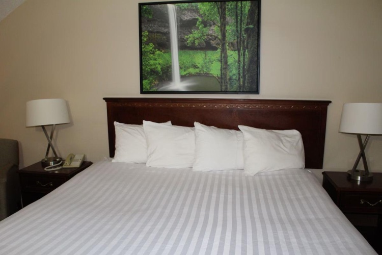 Premier Double Studio Suite with ocean view