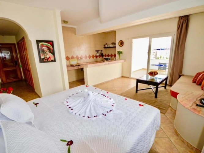 Double Junior Suite with pool view
