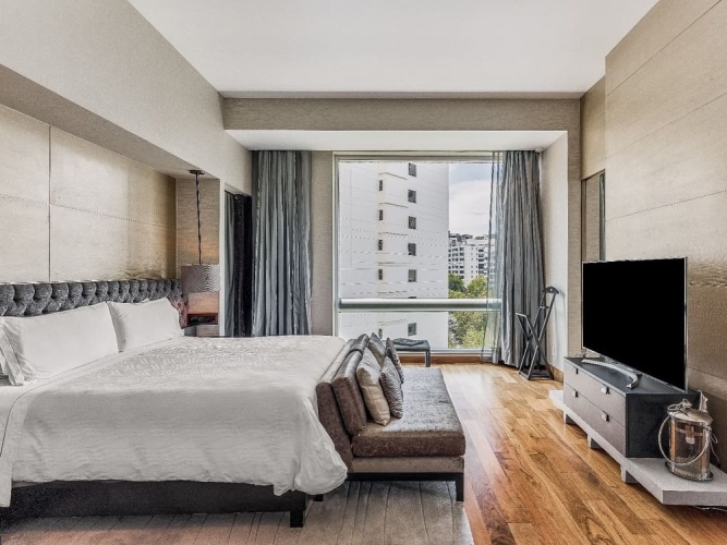 Presidential Luna Double Suite