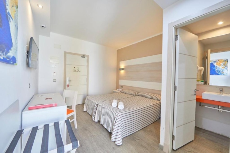 Standard Double room with balcony