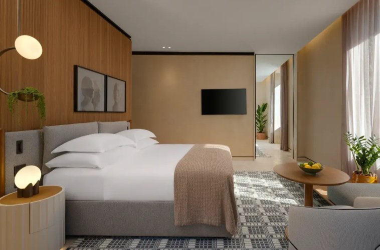 Corner Double Suite