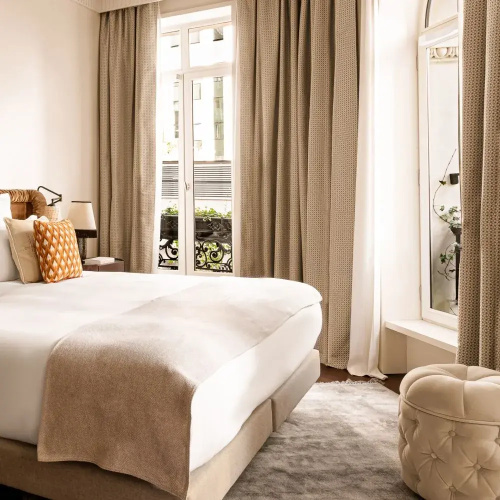 Chateau des Fleurs Paris Champs Elysees