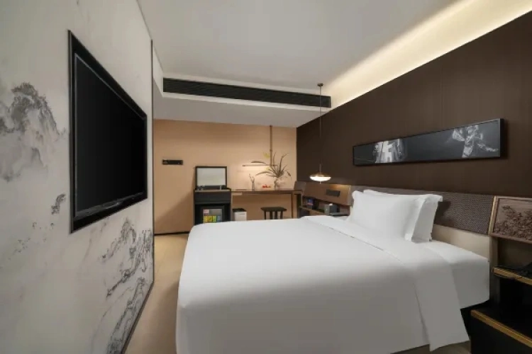 Double room with balcony and with river view