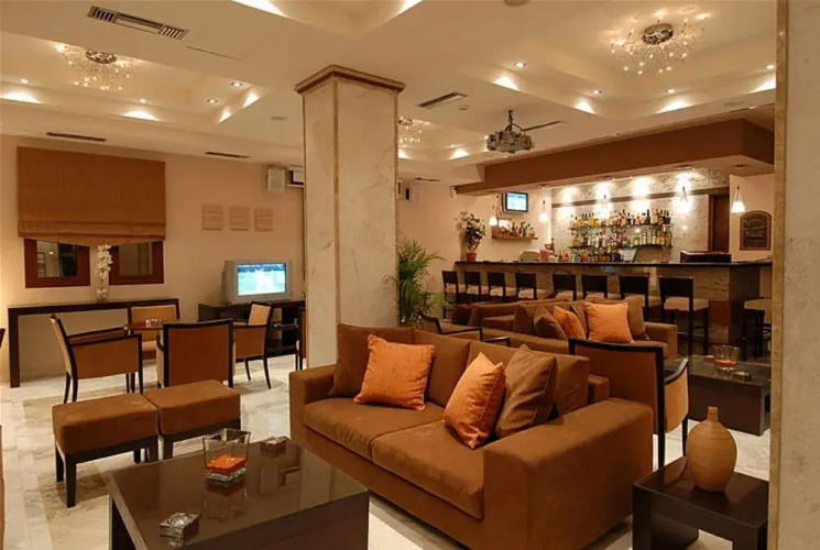 Venus Hotel & Suites
