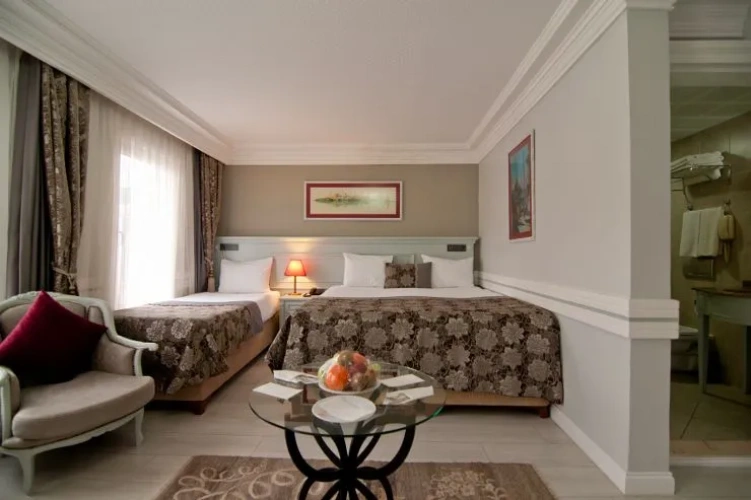 Double Suite with balcony and with Blue Mosque view