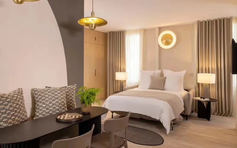 1 Bedroom Double Apartment with view over the rooftops of Paris