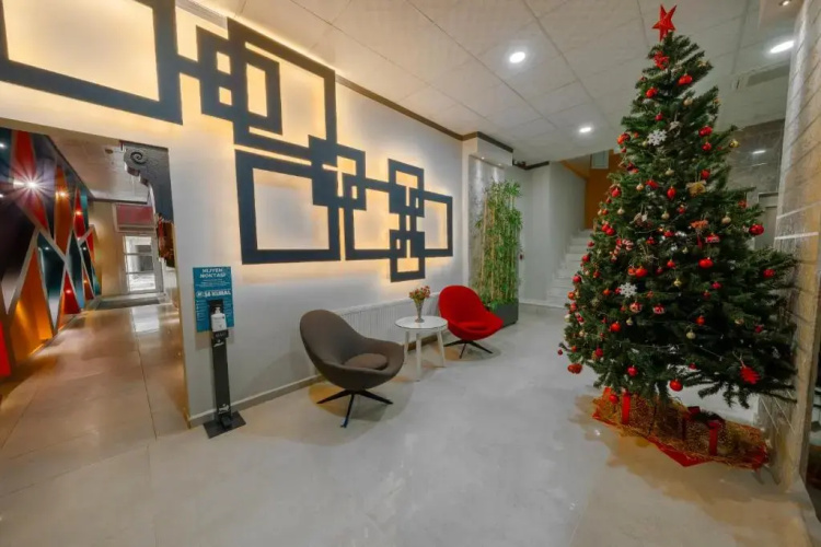 City Life Hotel