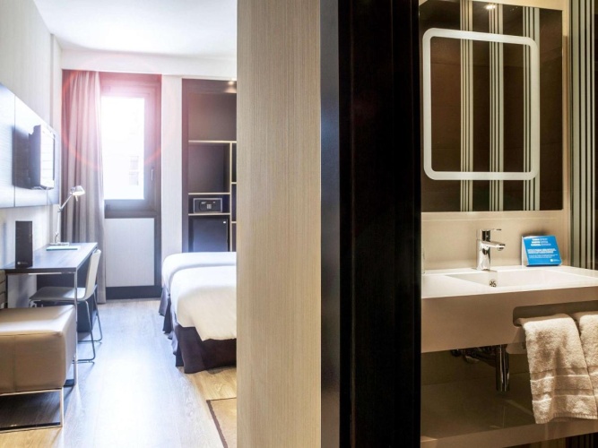 Novotel Madrid Center photo 14