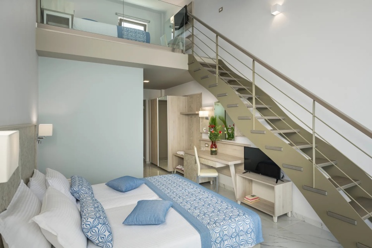 Premium Maisonette Quadruple room