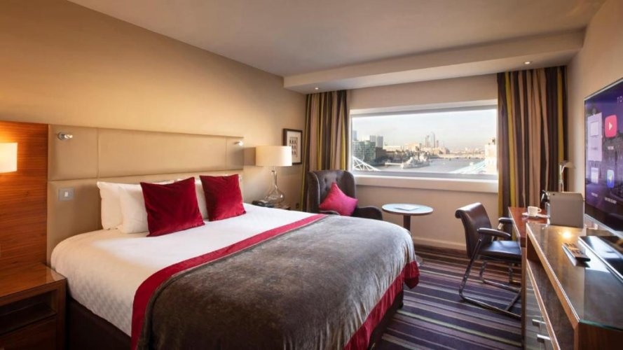 Executive Tower Bridge View Double room