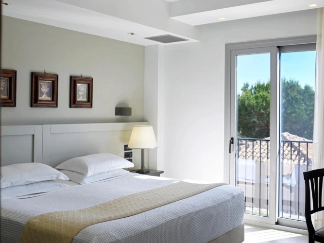 1 Bedroom Double Suite with garden view