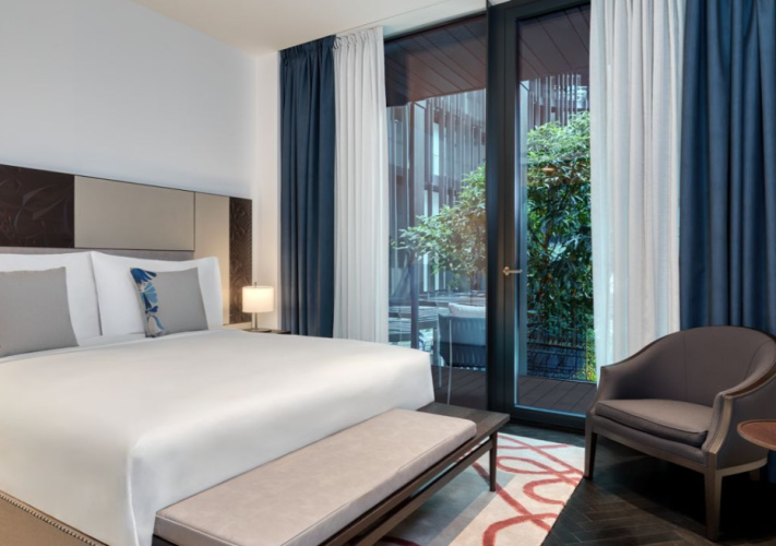 1 Bedroom Atrium Double Suite with balcony