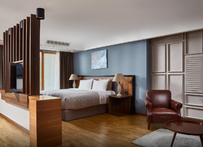 Deluxe Suite with river view