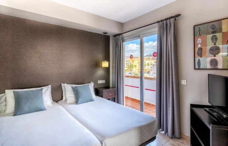 2 Bedrooms Quadruple Suite