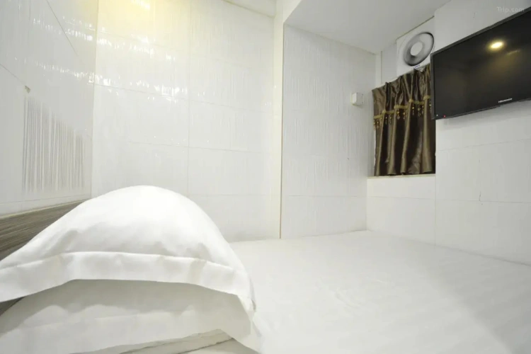 Small Double room