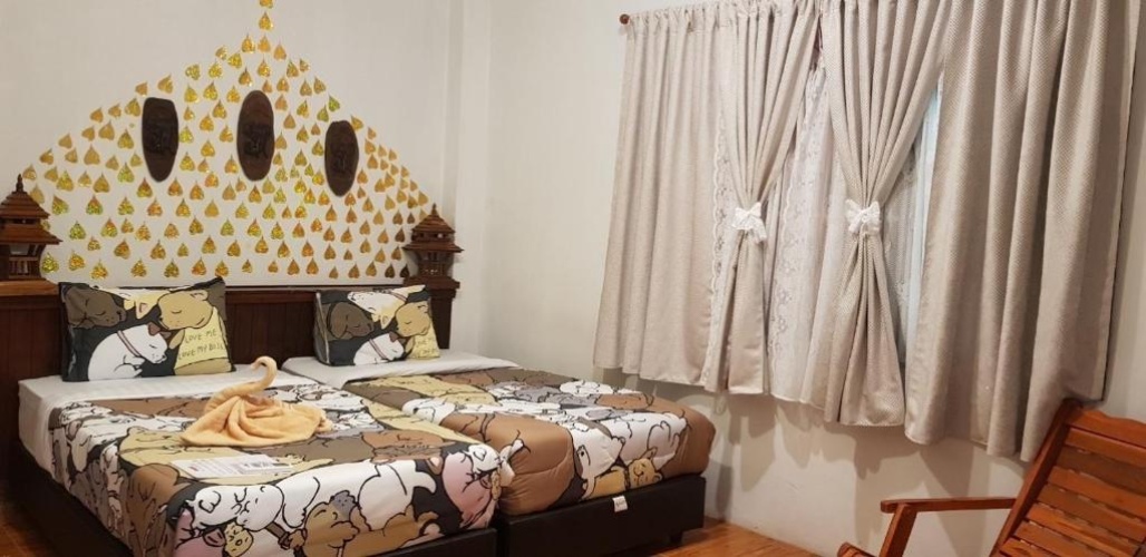 Twin room with garden view