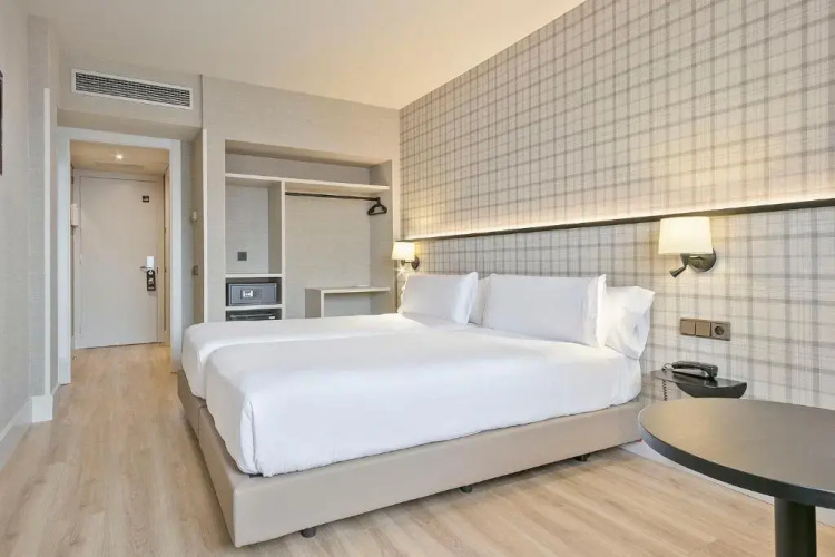 Acta City47 Hotel