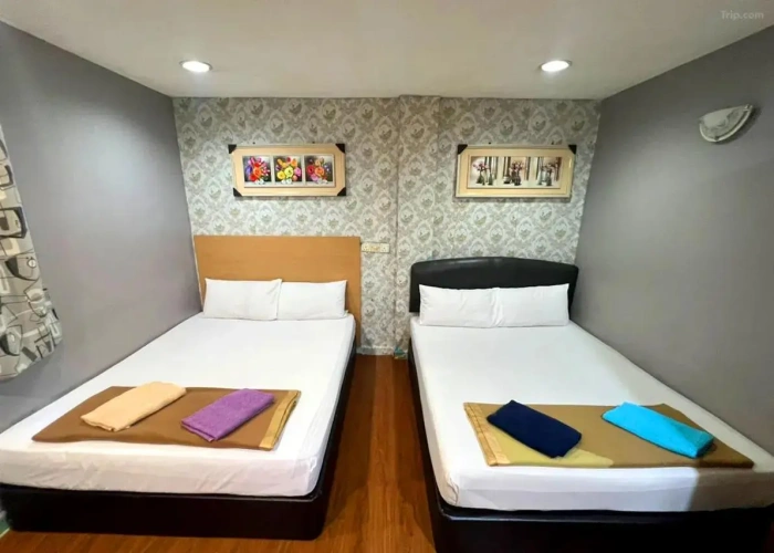 Standard Quadruple room