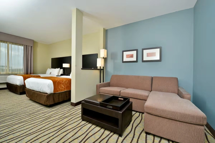 Quadruple room