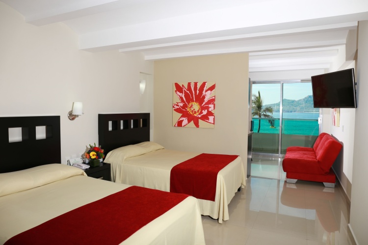 Twin Junior Suite with balcony and with sea view