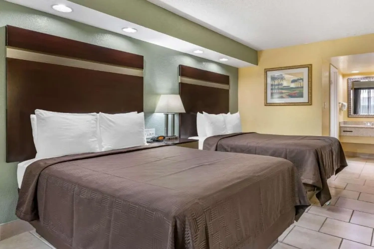 Accessible Quadruple room