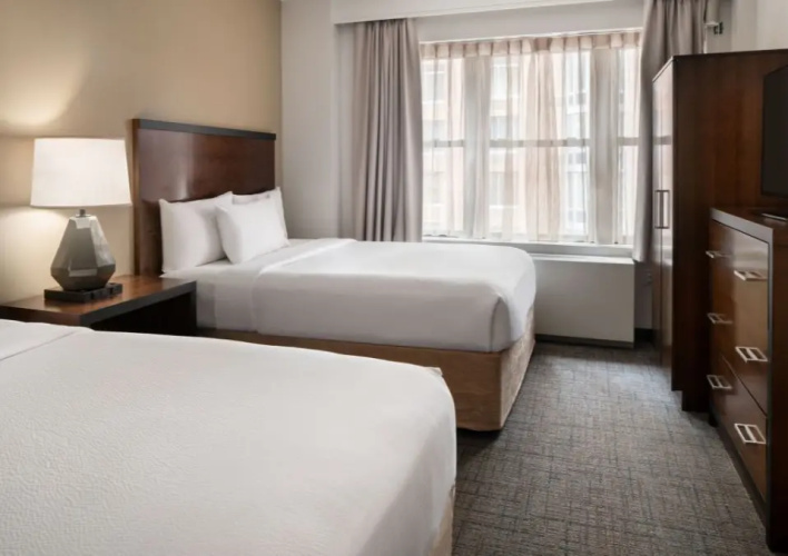 1 Bedroom Accessible Twin Suite