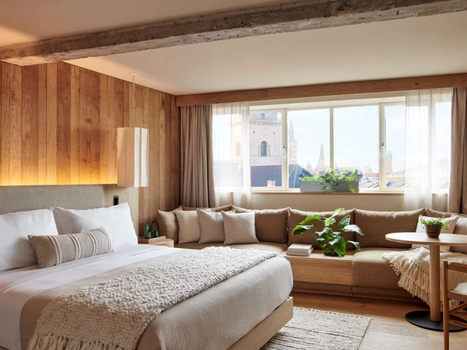 Skyline Double room with balcony