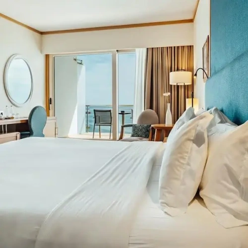 Premium Deluxe Twin room with ocean view