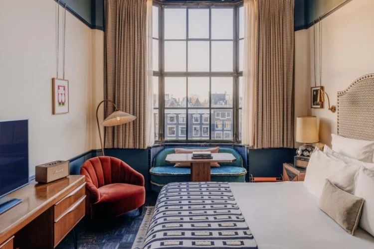 Small Plus Double room