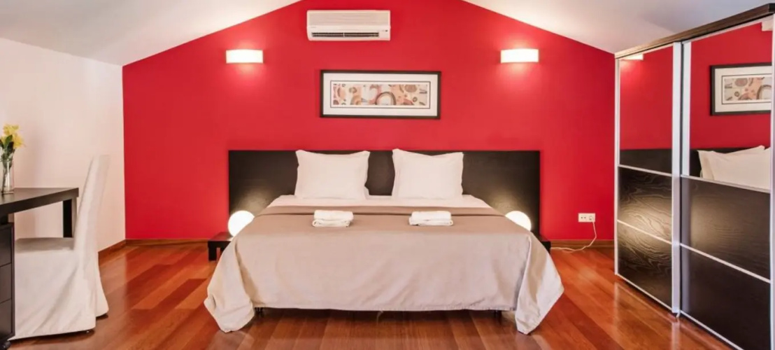 1 Bedroom Pool Apartment