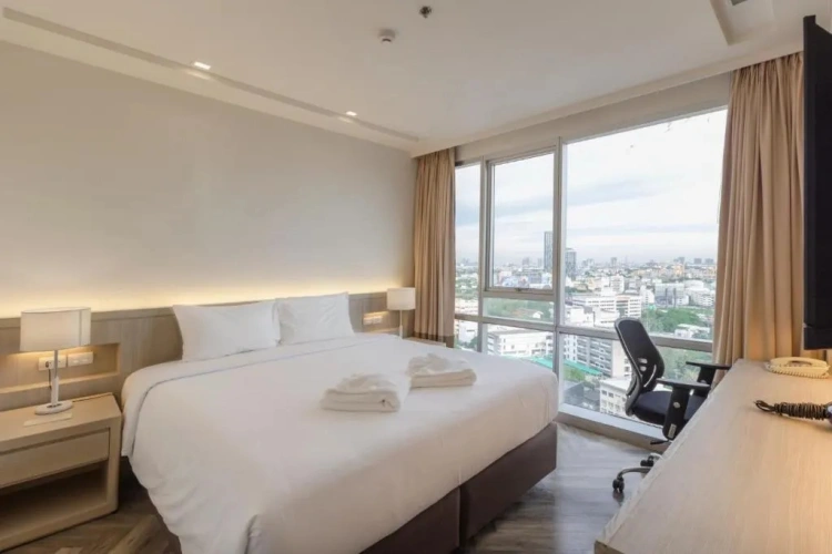 1 Bedroom Jacuzzi Suite