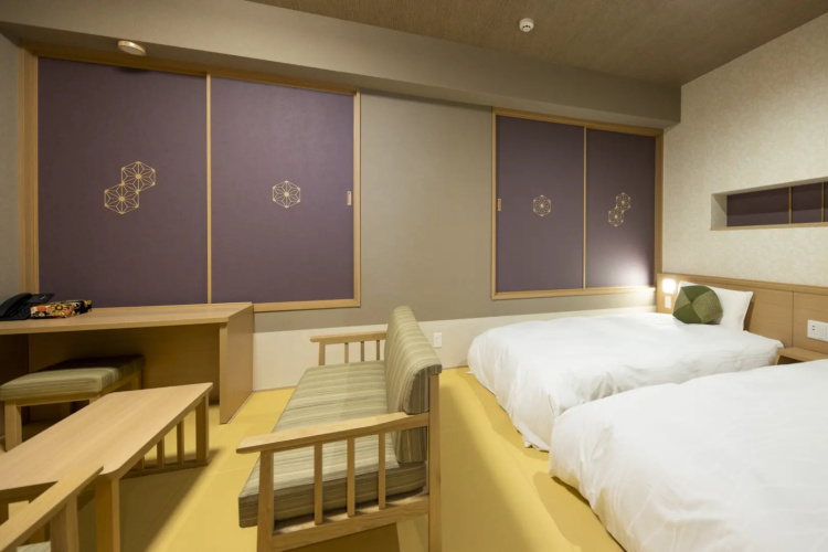 Triple room