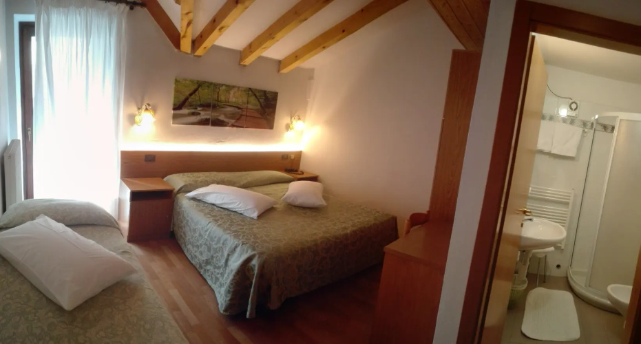 Triple room