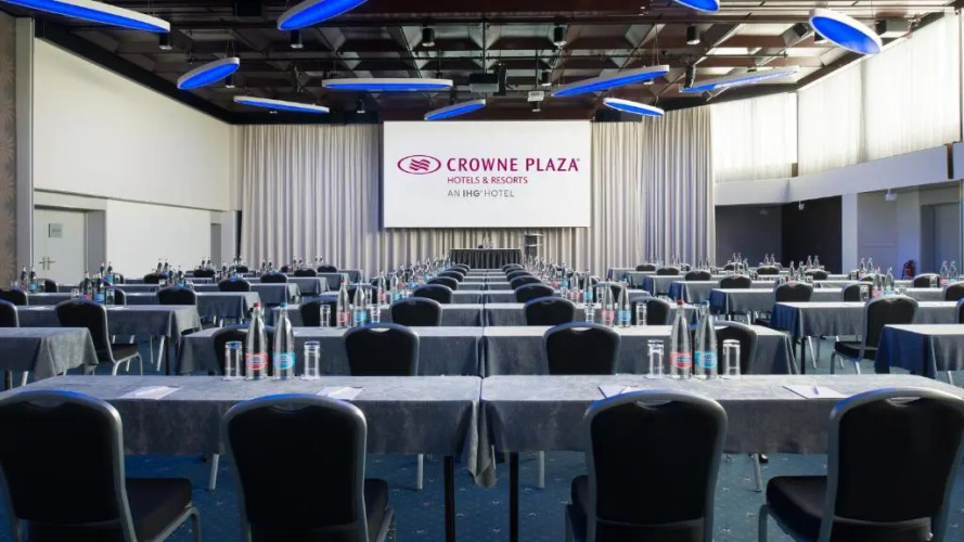 Crowne Plaza Zurich photo 38