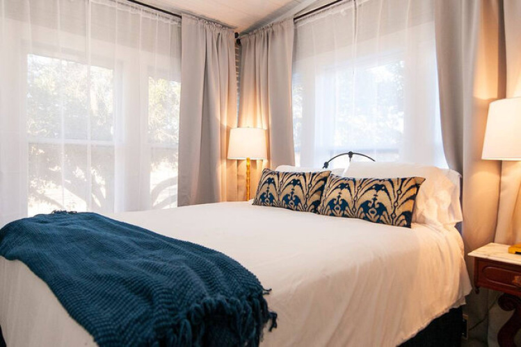 Sunroom Double Suite
