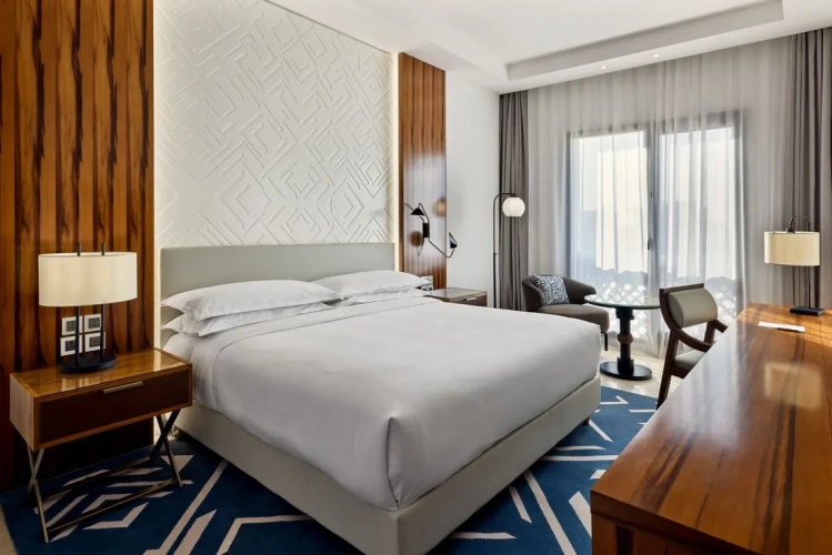 Executive Double Club Suite with city view