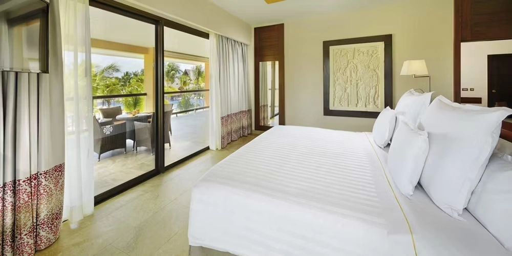 Premium Level Double Suite oceanfront