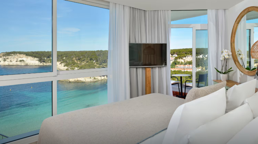 Grand The Level Cala Galdana Twin Suite with sea view