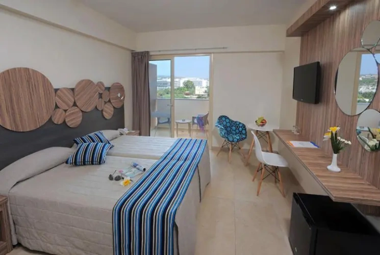 Double room with inland view