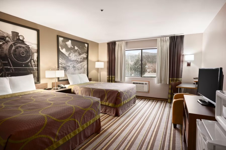 Quadruple room